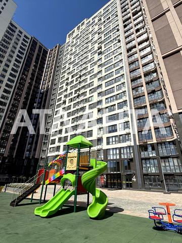 Івана Франка вул., 40 к1