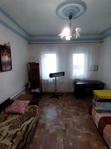 Федорівська вул., 56