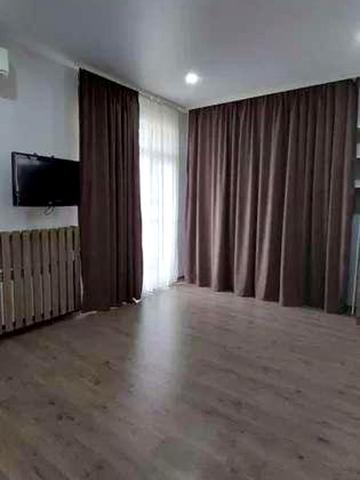 Кричевського вул., 42