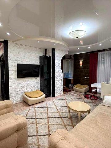 Новинка! Квартира с евроремонтом, м. Научная (404516)