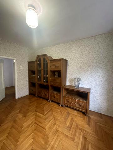 Кавказька вул., 5