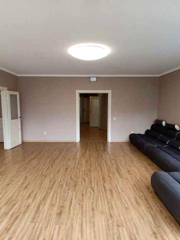 Продаж 4-к квартири. Раїси Окіпної, 8. 3 пов. Русанівка. Лівобережна ЖК Придніпровський