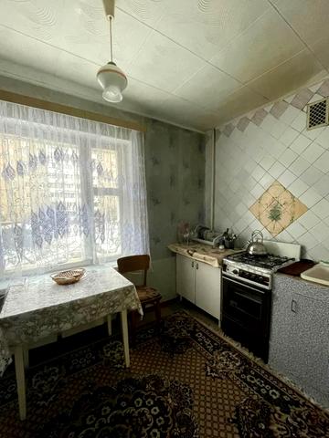 Автозаводська вул., 42