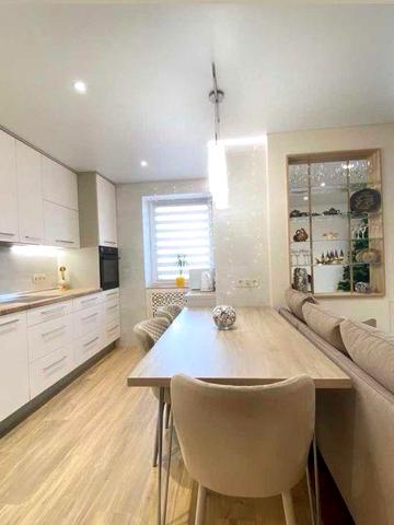 Від власника! Продам 2х кімн. Метро "Лукянівська". Вулиця Іллєнка, 5