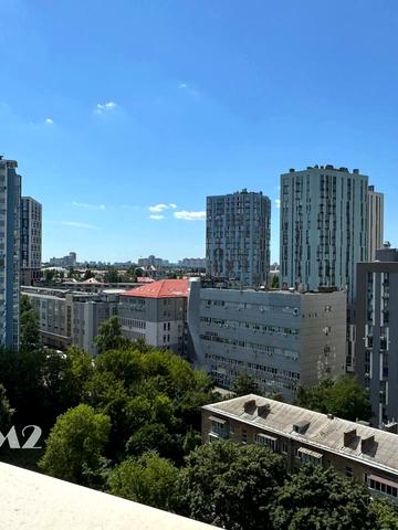 Патріарха Мстислава Скрипника вул., 40