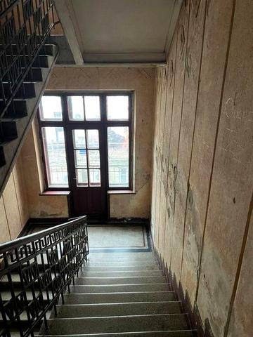 Центр міста!!! 3-кім.квартира 111 кв.м в  австрійському будинку