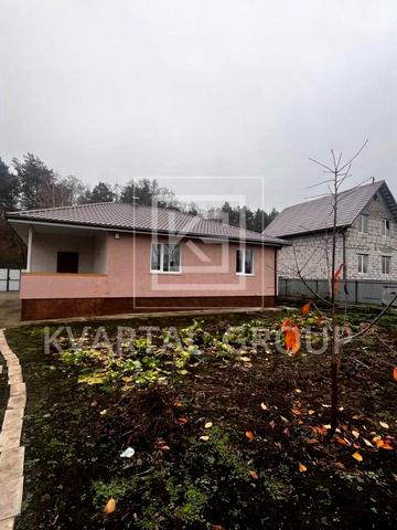 Хутірська вул. (Жовтнева), 1