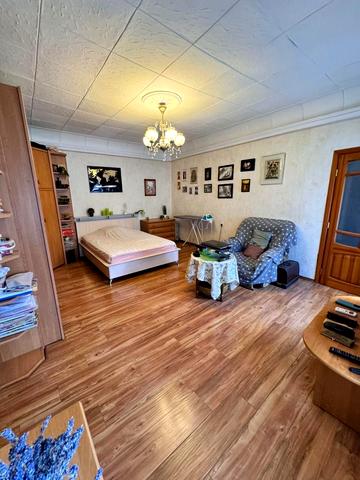 Дальницька вул., 7