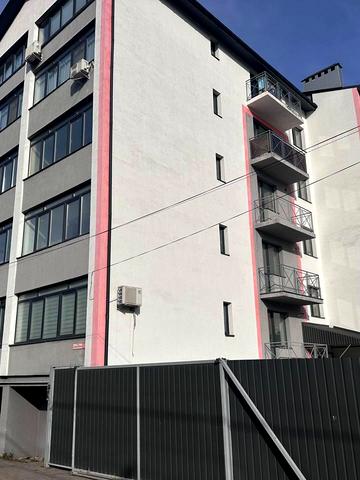 Церковна вул., 52