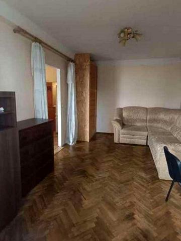 Йорданська вул. (Лайоша Гавро), 9-Б