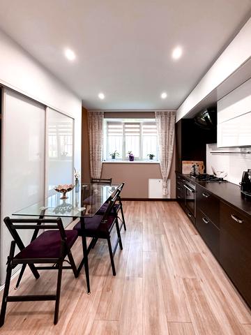 Ясна вул., 12