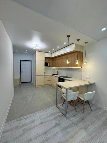 Космічна вул., 5