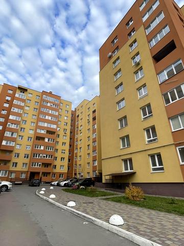 Злуки просп., 18