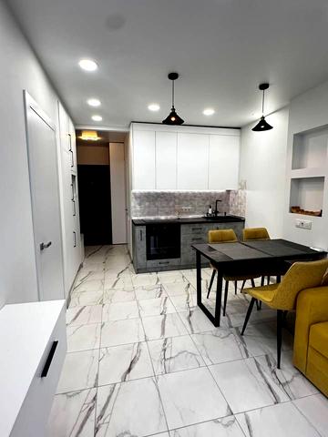 Гетьманська вул., 5