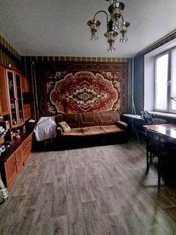 Ахієзерів вул., 4