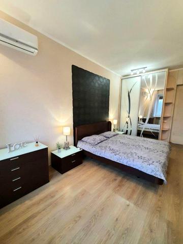 Дмитра Яворницького просп. (Карла Маркса), 54