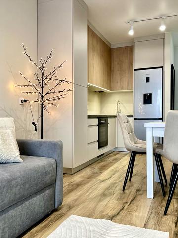 Роксоляни вул., 30