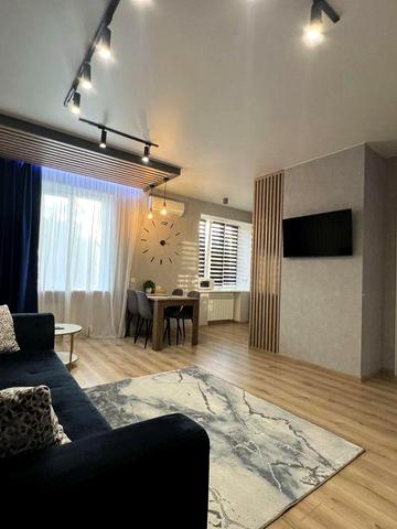 Оренда 3 х кімнатноі квартири центр