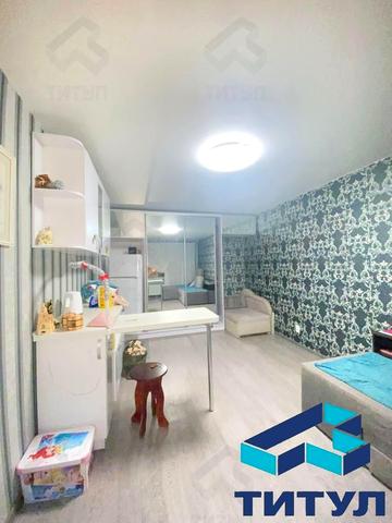 Золочівська вул., 12