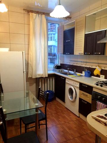 Бориса Чичибабіна вул., 3