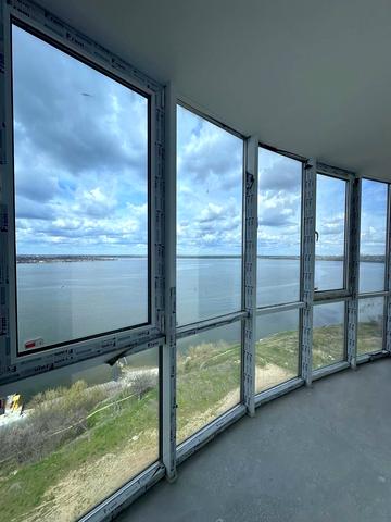 Мостобудівників вул., 18