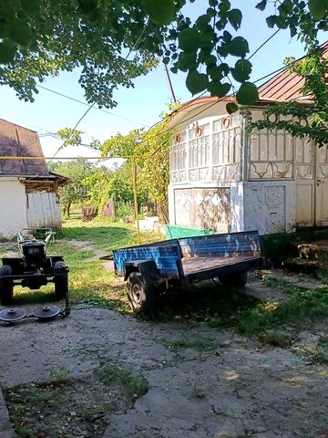 Продаж будинку у селі