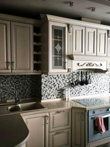 Валерія Лобановського вул., 9