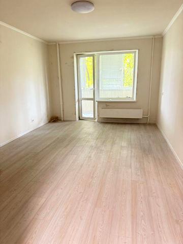 Продаж 1 кімнатної квартири вул. Драгоманова 5