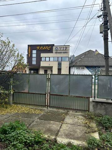 Квартира по вул. Армійська, 33 (1 поверх) м. Тячів