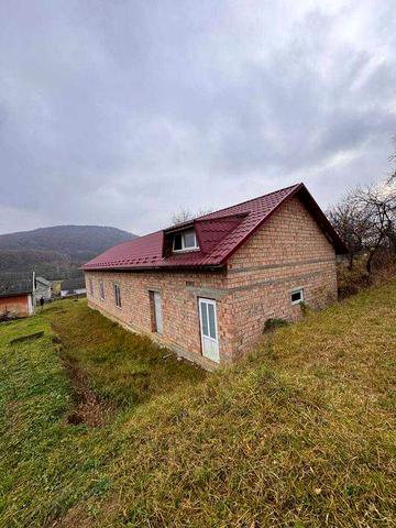 Продається старенький будиночок на вул. Стефаніка