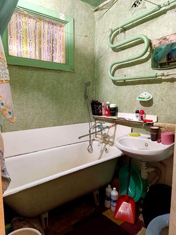 Продам двухкомнатную квартиру район проспект Александра Поля верх