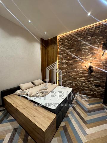 Михайлівська вул., 6-А