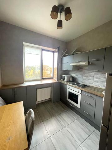 Болгарська вул., 87