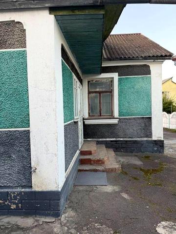 Цегляний будинок  с-ще Квасилів