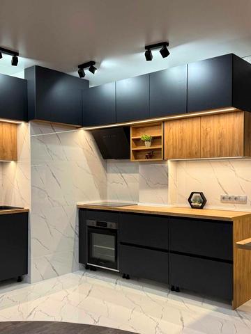 Героїв Харкова просп. (Московський), 160