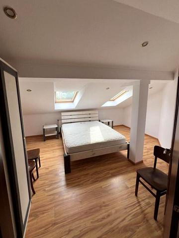 Зелена вул., 25