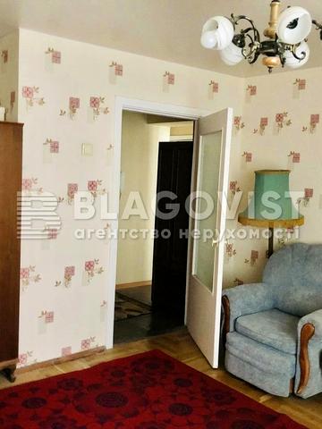 Петра Радченка вул., 12