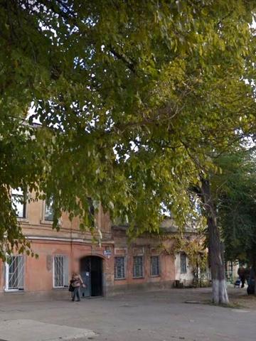 Олексіївська пл., 9