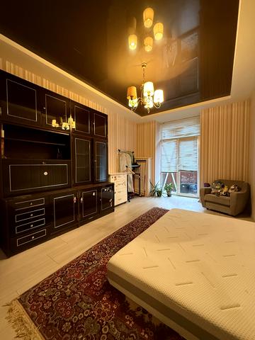 Юрївська вул., 5а