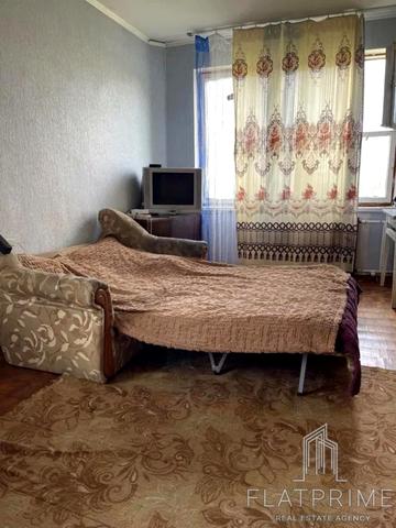 Симиренка вул., 5