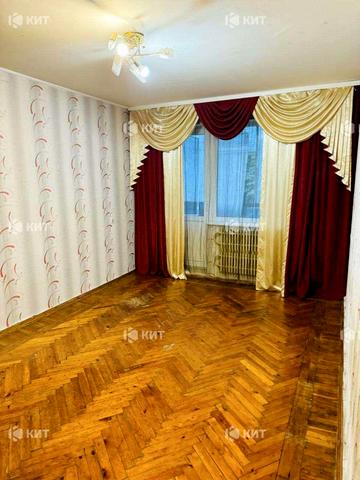 Світла вул., 29