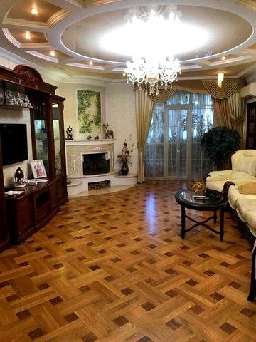 Продам чудову велику квартиру з дизайнерським ремонтом м-в Піщаний