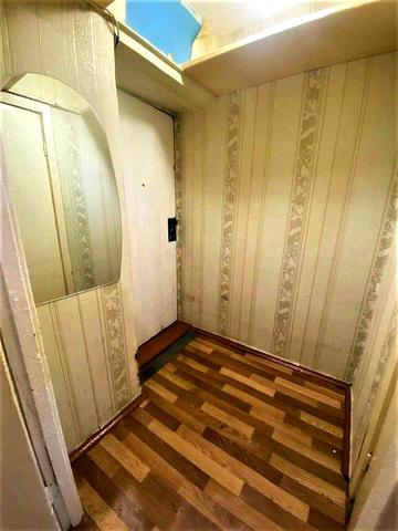 вул. Пост-Волинська, 2/103 Соломянський р-н, 1-кім.(гостинка)