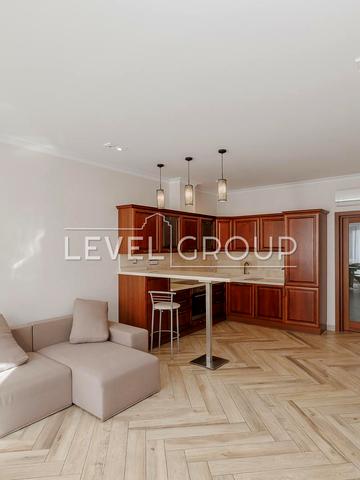 Антоновича вул. (Горького), 131