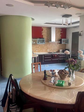 Введенська вул., 29/58