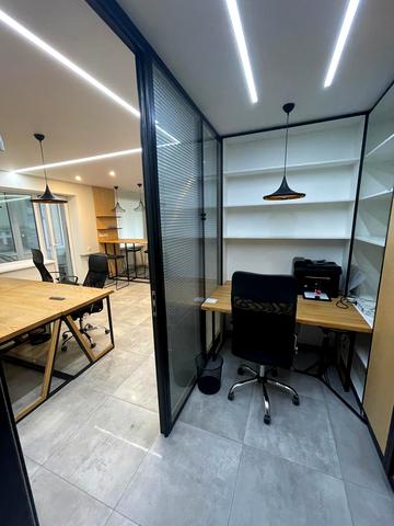 Оболонська вул., 38