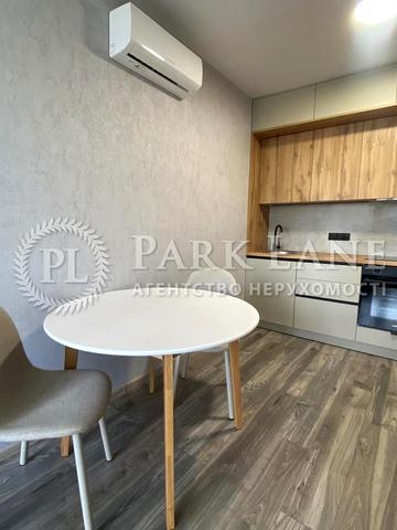 Івана Виговського вул. (Маршала Гречка), 42