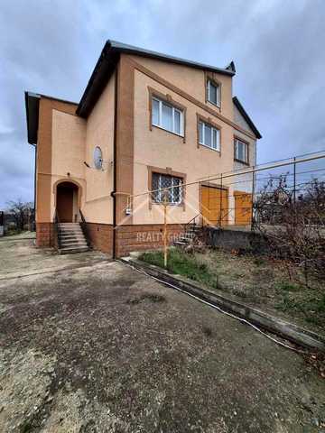 Родини Харченків, 70