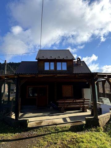 Продається два будиночка під туризм або бізнес у горах с. Сойми