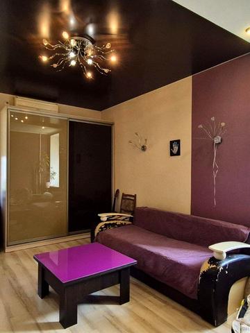 Воззєднання України вул., 2